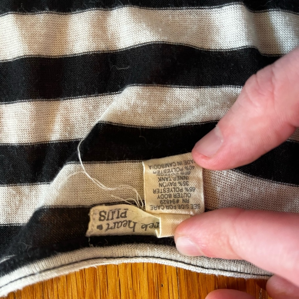 Derek Heart Black and White Striped Long Sleeve Crop Top - Picture 3 of 4
